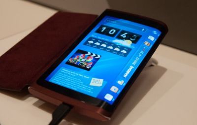 Изогнутый смартфона Samsung в октябре Изогнутый смартфона Samsung в октябре