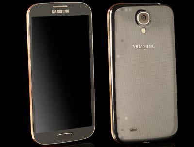 Золотой Samsung Galaxy S4 Золотой Samsung Galaxy S4