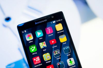 В России подешевели смартфоны Lenovo