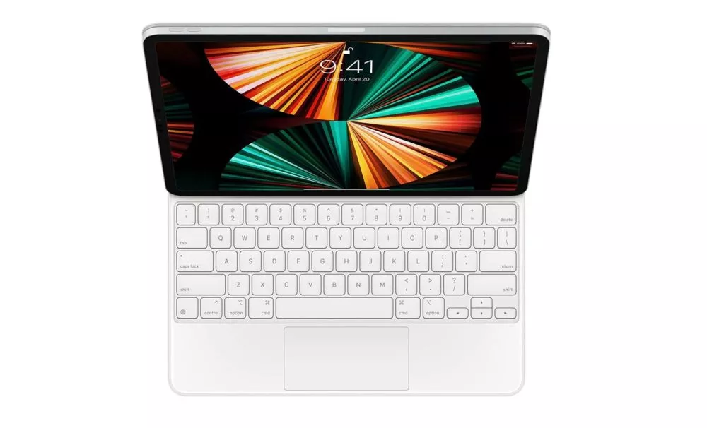 Почетное упоминание: iPad Pro M1 с клавиатурой Magic Keyboard (11 или 12,9 дюйма)