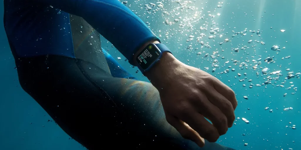 Можно плавать с Apple Watch в море и бассейне?