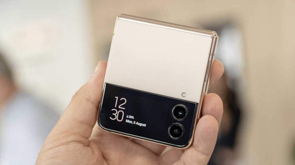 Samsung может наконец обновить дисплей Galaxy Z Flip 5