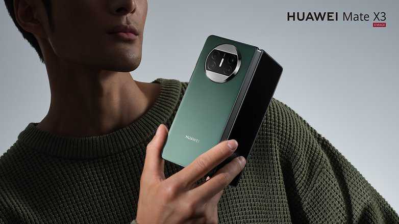 Huawei снова складывается внутрь Mate X3. / © Huawei