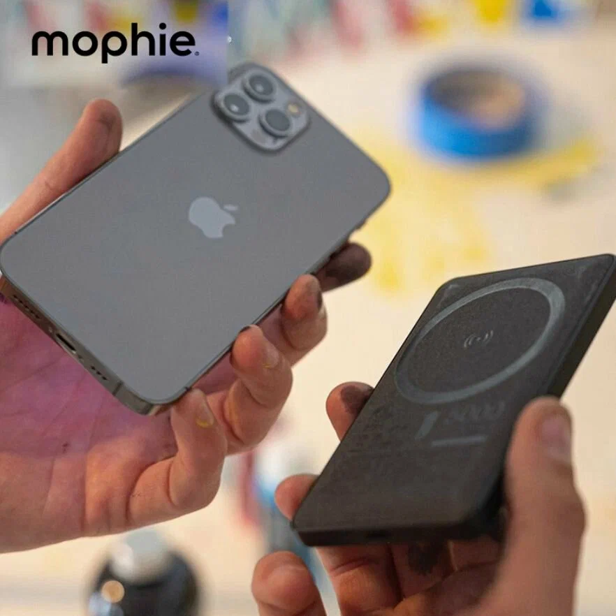 Дополнительный аккумулятор Mophie Snap+ juice pack mini с функцией беспроводной зарядки MagSafe 5000 mAh