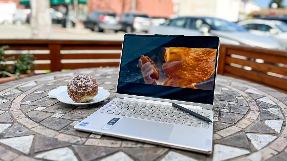 Lenovo Yoga 9i Gen 8