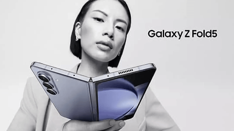 Новая синяя расцветка Samsung Galaxy Z Fold 5. / © Threads.com