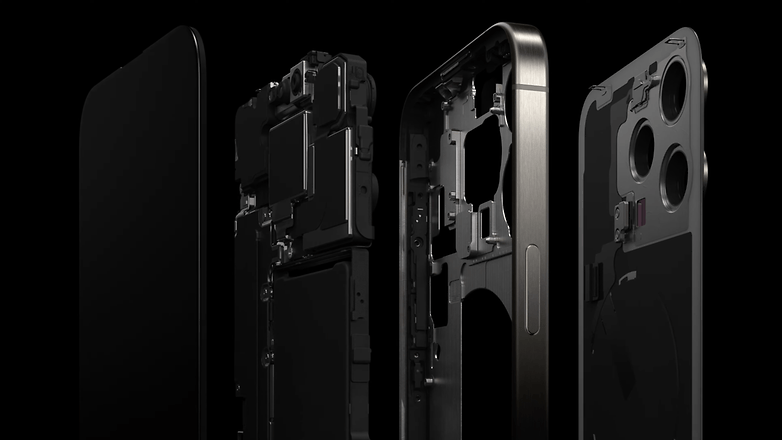 Apple внесла изменения в конструкцию внутреннего корпуса и рамы iPhone 15 Pro (Max). © Apple