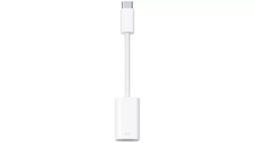 Бонус: адаптер Apple USB-C — Lightning.