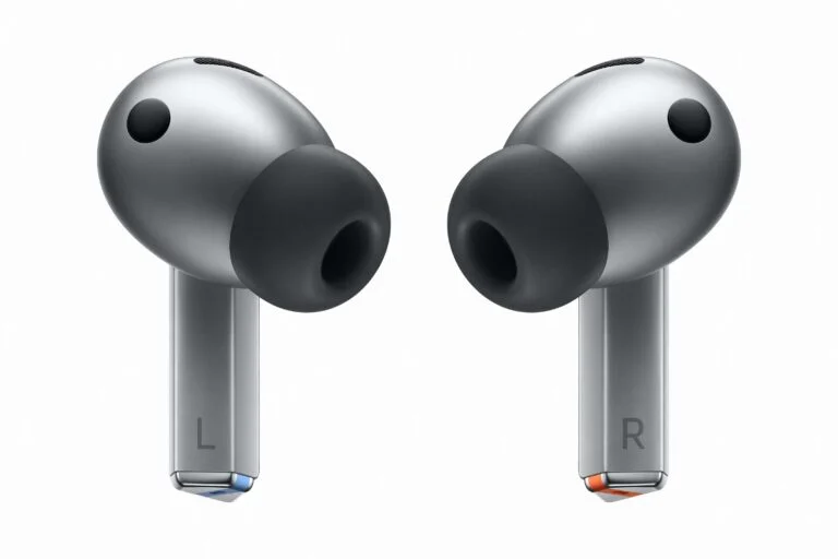 У Samsung Galaxy Buds Pro силиконовые насадки