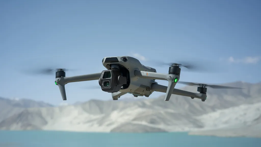 DJI Air 3S с двойной камерой и 45 минутами полета — новый стандарт дронов